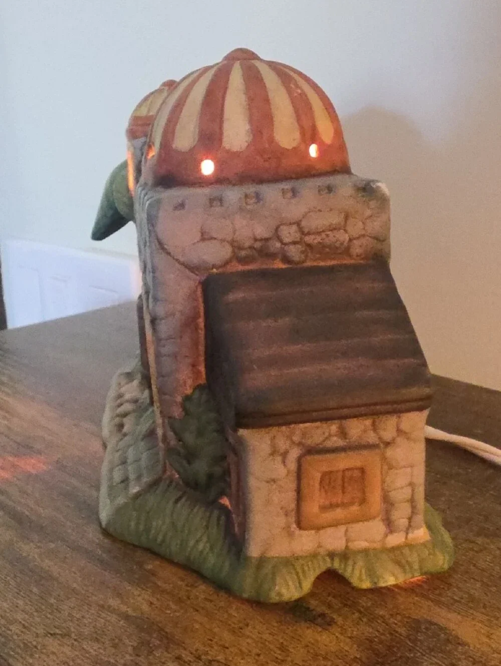Vintage Ceramic Christmas Nativity Village Piece